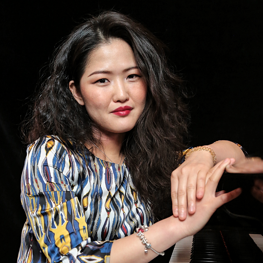 Vivienne, jazz, pop, klassiek piano lerares in Berkel en Rodenrijs