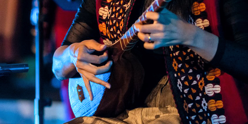 Wereldmuziek Turks- en Griekse zang, Makam, Tanbur, Tar Ney, Tabla, Flamencogitaar, Saz, Bouzouki en meer