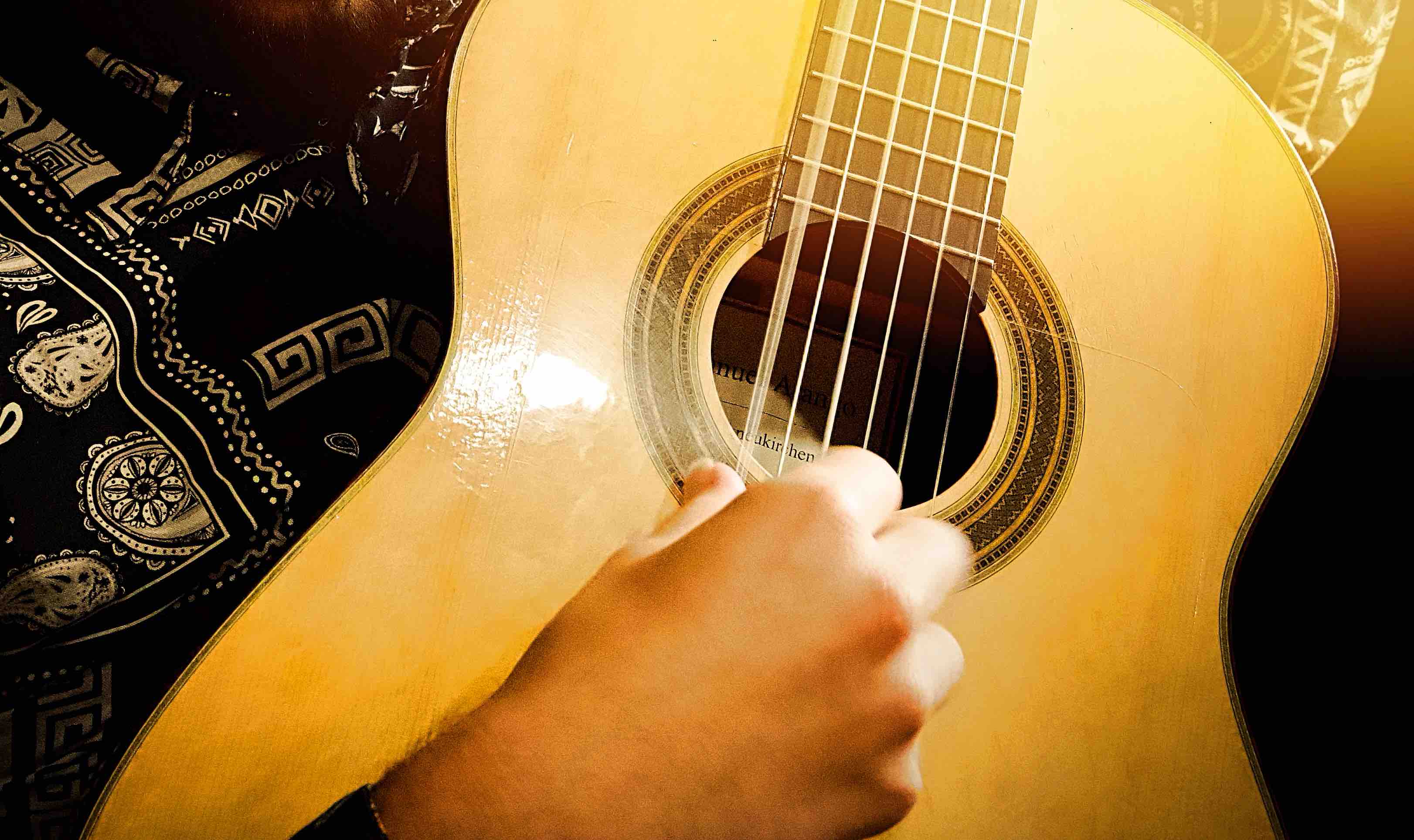 Spaanse muziek en Flamenco leren spelen op Flamenco gitaar