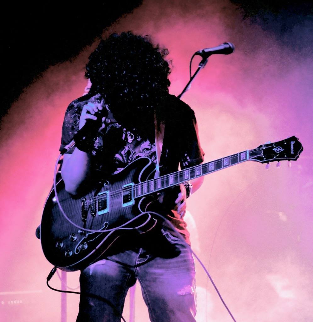 Electric Guitar Lessons