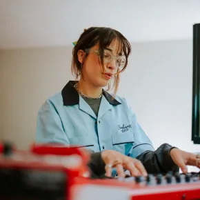 Pianolessen bij een toetsenist in Amsterdam. Ontdek pop jazz, muziekproductie, componeren.