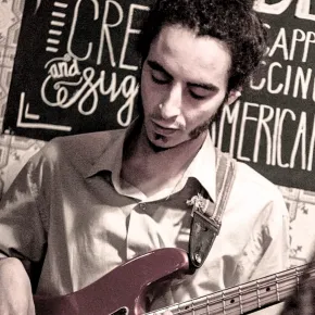 Next level bass lessons for teenagers and adults