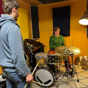 Leren drummen volwassenen in Amsterdam Noord